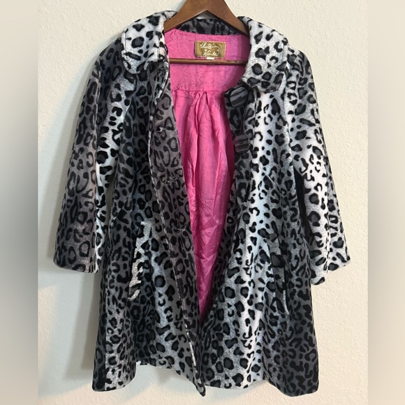 Anthropologie Aunt Wanda Grey Faux Fur Snow Leopard Print 3/4 Sleeve Jacket - Picture 9 of 10